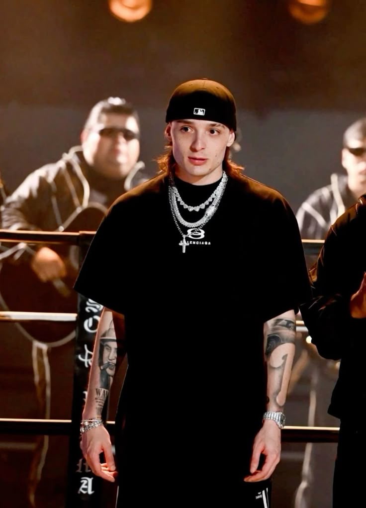 Media for Peso Pluma