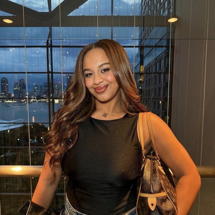 Nia Sioux