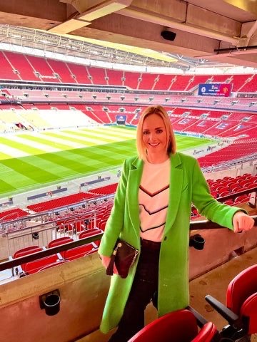 Media for Amanda Davies