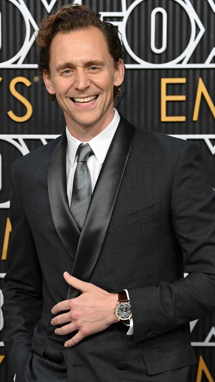 Media for Tom Hiddleston