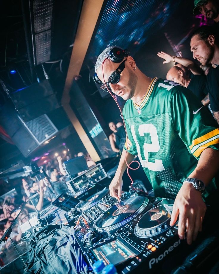 Media for Bou (DJ) 