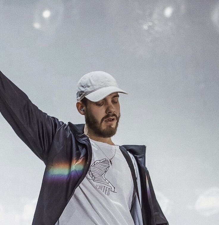 San Holo